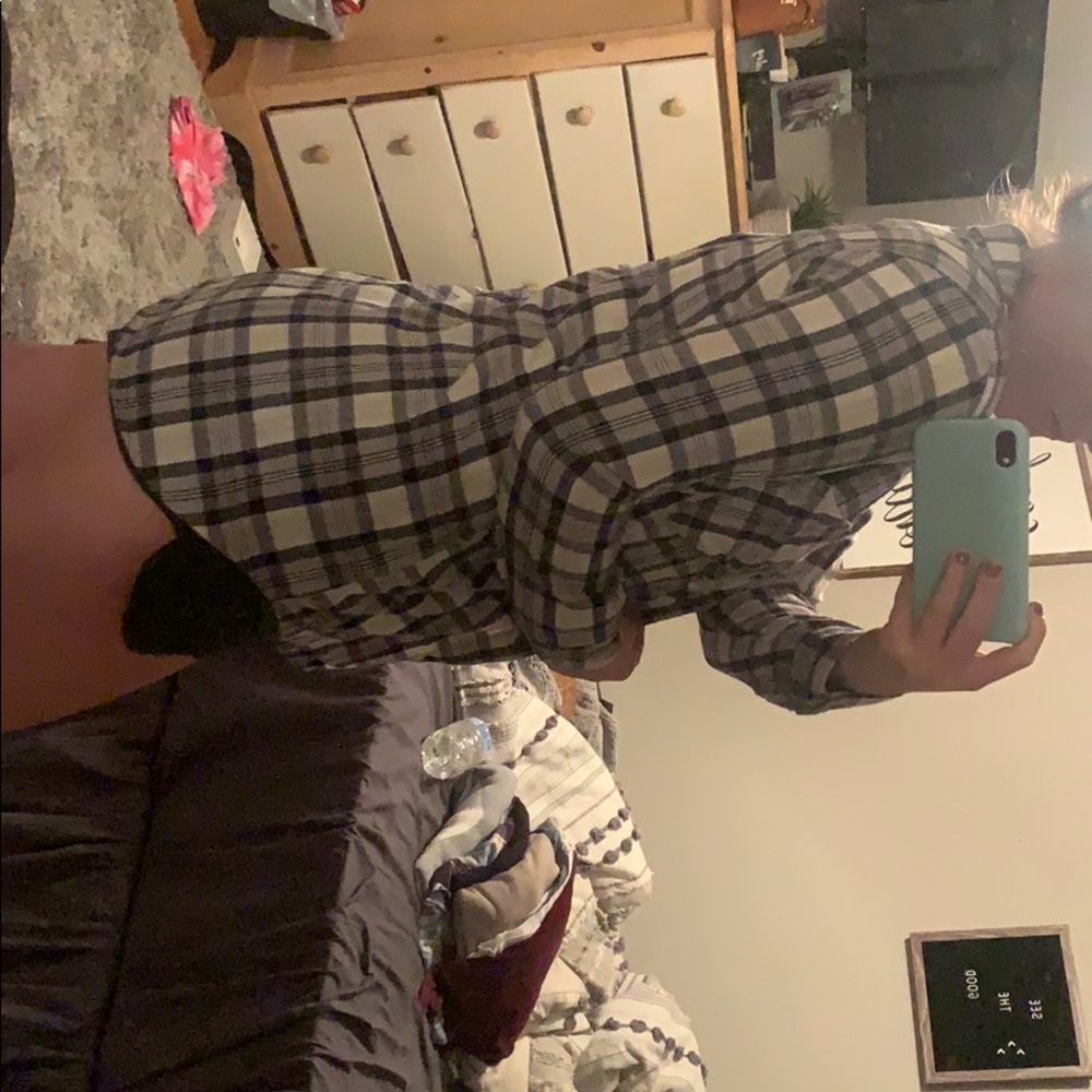 Flannel - Picture 3 of 4